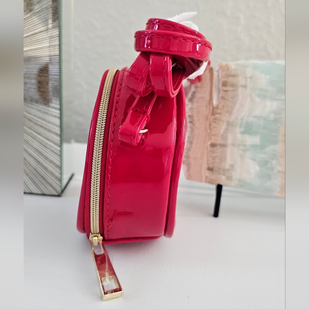 NWOT Marc Jacobs Red Mini 4" Patent Leather Canteen Crossbody - Picture 3 of 5